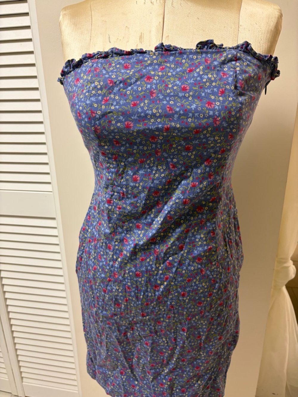 VINTAGE Express Blue Floral Strapless Dress